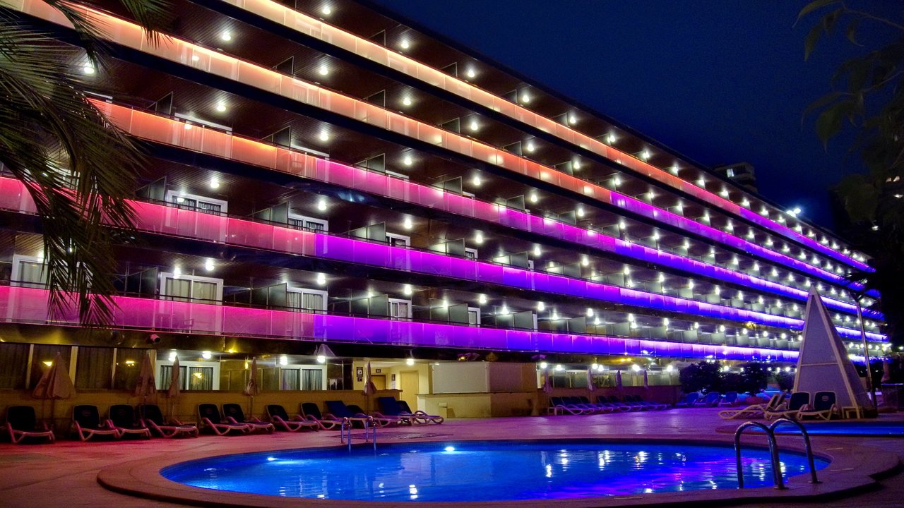 Vista nocturna Hotel Diplomatic Benidorm