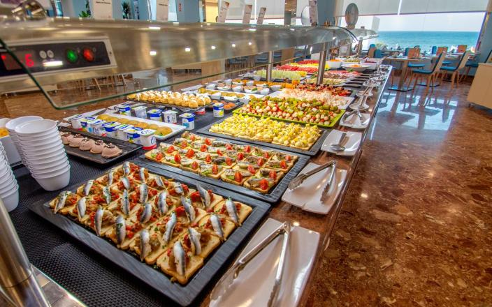 Buffet Hotel Koral Beach