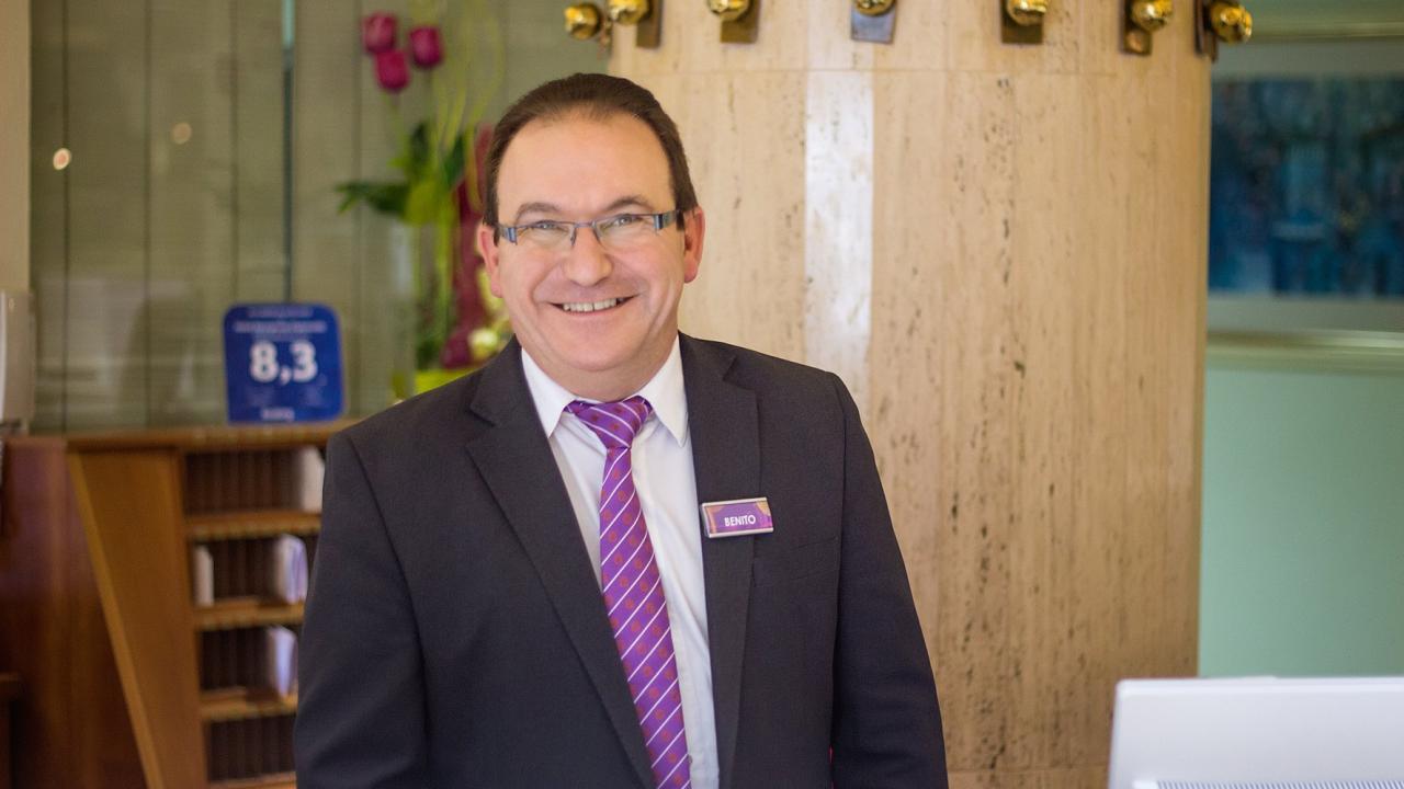 Nuestro personal de recepción del Hotel Servigroup Diplomatic