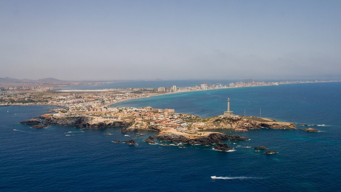 Faro de Islas Hormigas en La Manga del Mar Menor