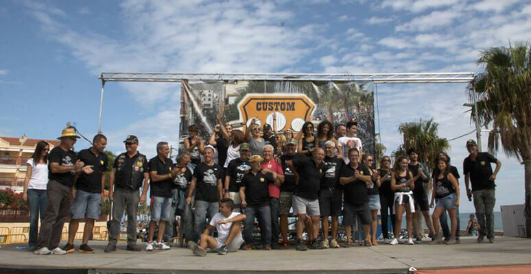 Integrantes del Harley Custom Maestrat Club Motero Harley Custom Alcocéber