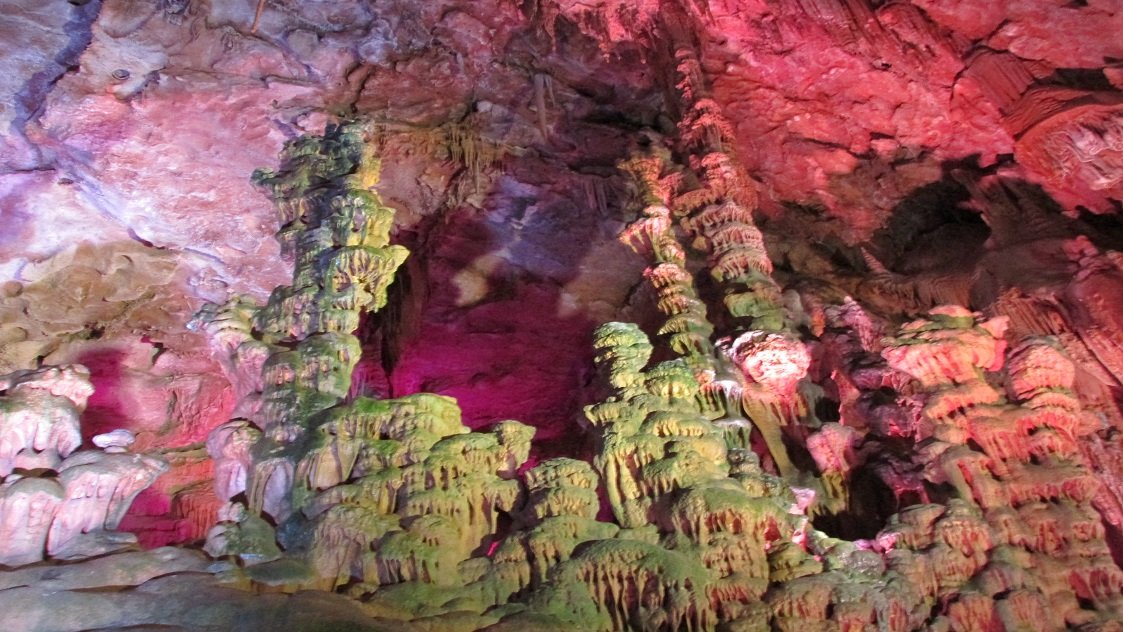 Detalle de las Cuevas de Canelobre