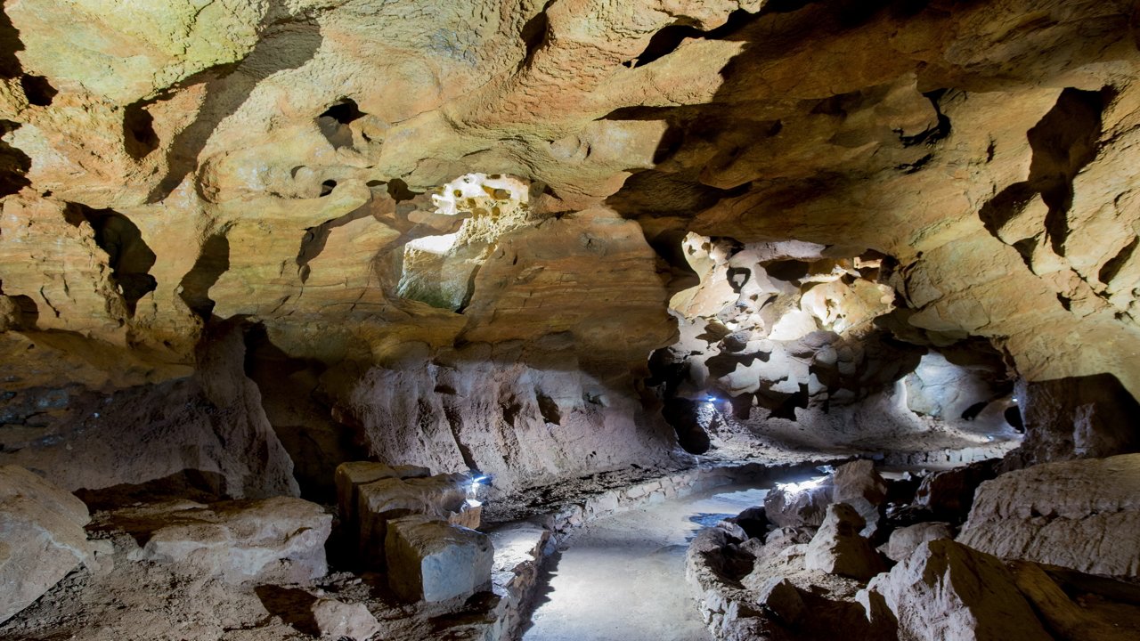 Pinturas rupestres en las Cuevas de San José