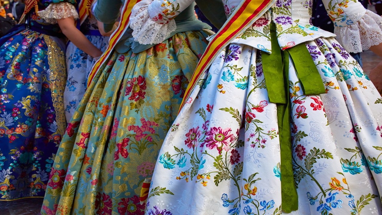 El Desfile Multicolor de Carrozas