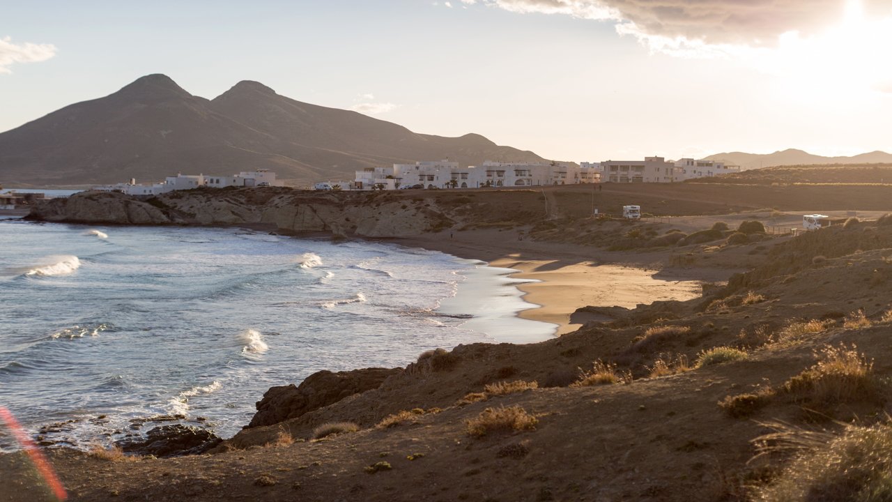 Playa de Almería al atardecer