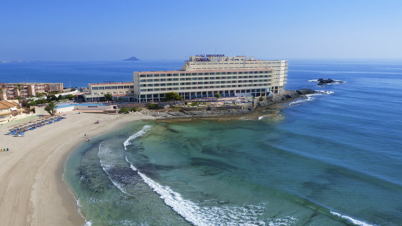 Panorámica Hotel Galúa en la playa