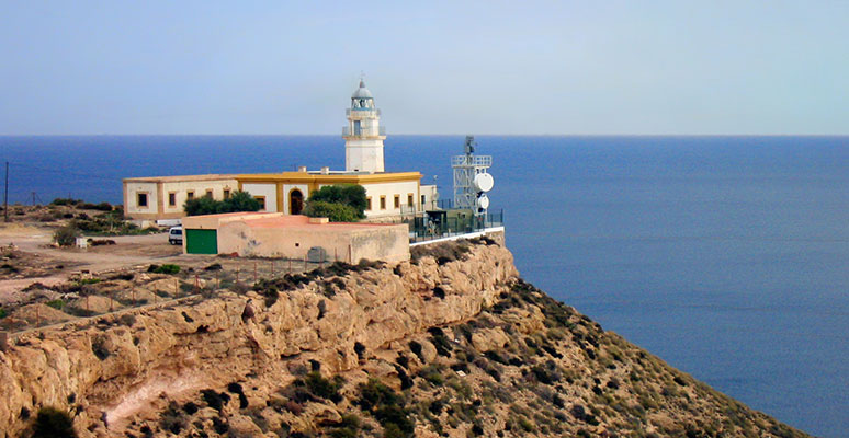 Gran faro junto a la Mesa de Roldán