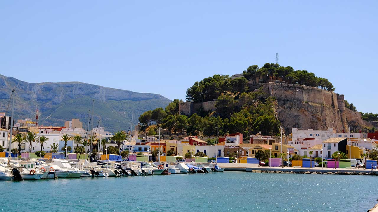 Panorámica del puerto de Denia